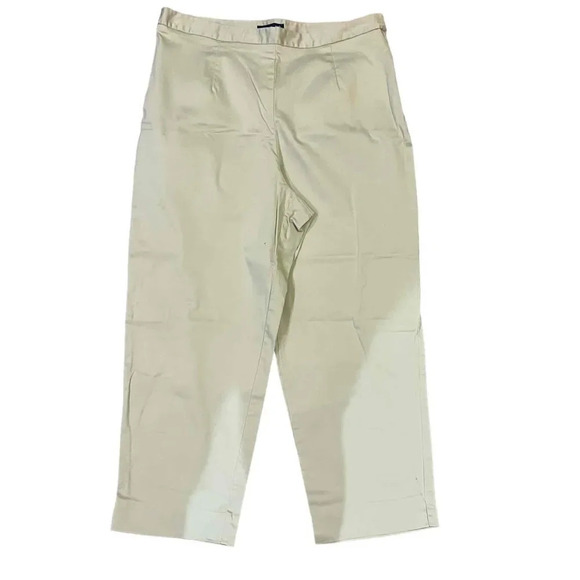 IZOD Women's Beige Cropped Pants Size 16 - Stretch Comfort‎ - Cotton & Spandex - Picture 1 of 3
